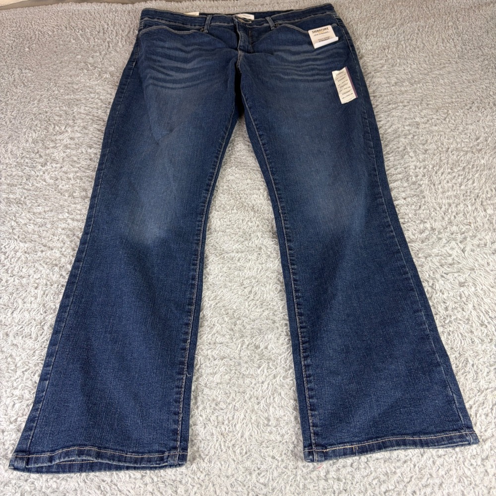 Signature by Levi Strauss Gold Label Totally Shaping Straight Jeans 16S W33 L30